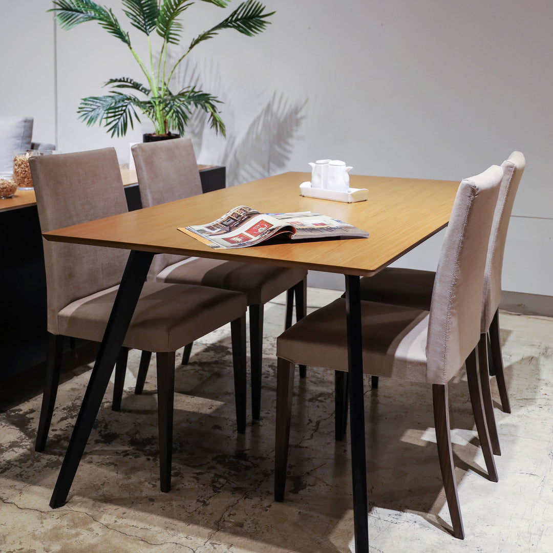 Mesa Ícaro Cuadrada Michael Thonet