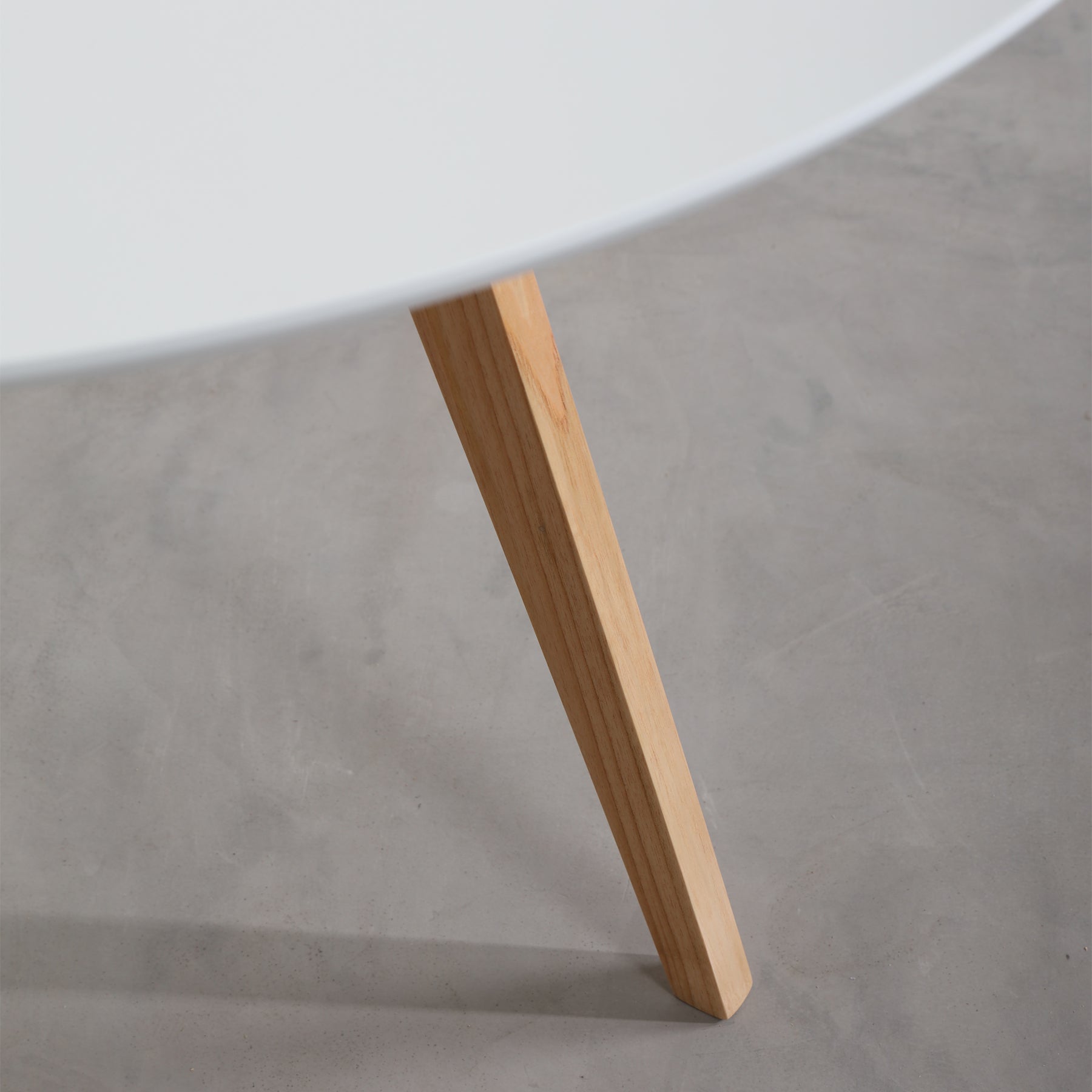 Mesa Ícaro Redonda Michael Thonet