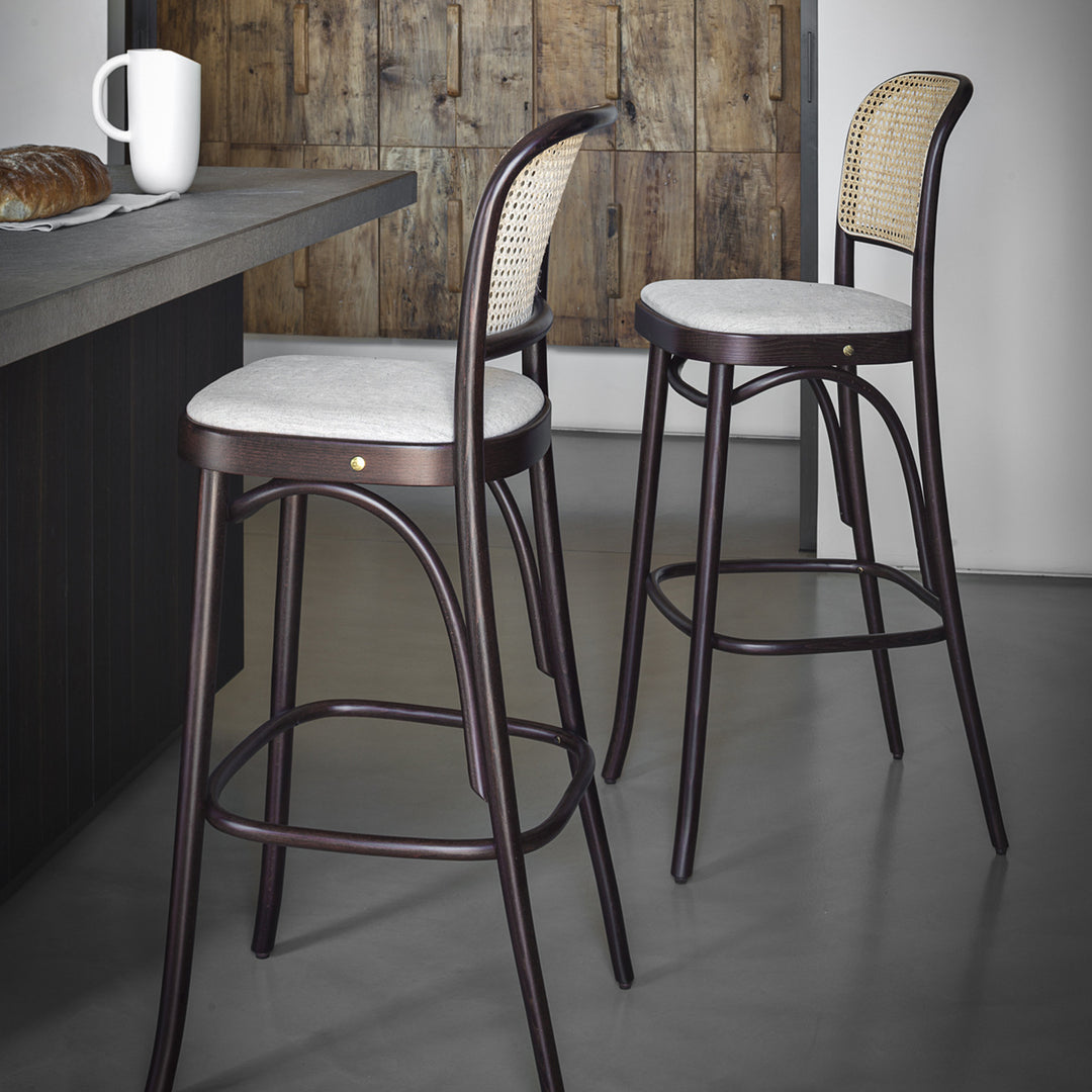 Banqueta Thonet Nro 811 - asiento tapizado